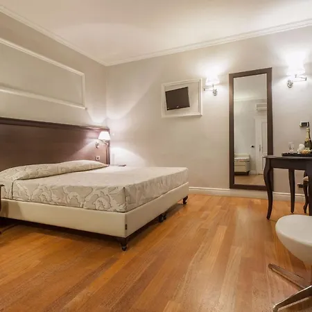 Otel Lombardia 3*