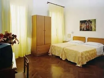 Lombardia Otel 3*
