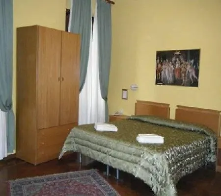 Lombardia Otel 3*