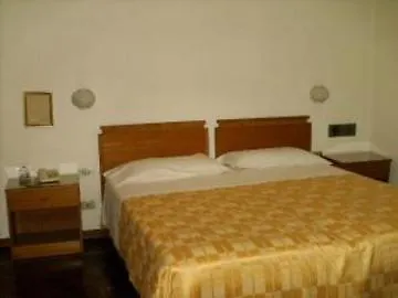 Lombardia 3* Florence