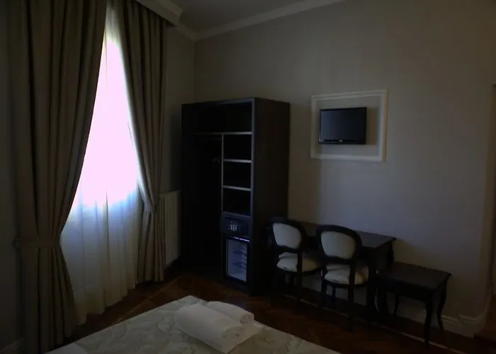 Ξενοδοχείο Lombardia 3*